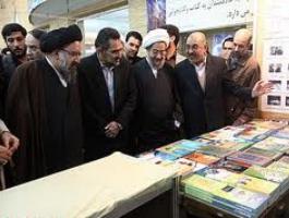 امام جمعه تهران از نمایشگاه تخصصی حوزه بازدید کرد