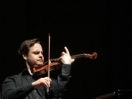 ارکستر سمفونیک با حضور دالیبور کاروای به صحنه رفت