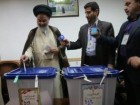 آیت الله حسینی بوشهری هنگام اخذ رای: انتخابات ایران نمادی از دموکراسی واقعی است