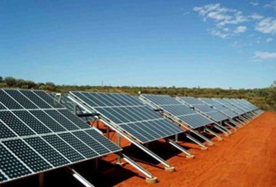 ایجاد نیروگاه‌های برق خورشیدی در قم توجیه اقتصادی دارد