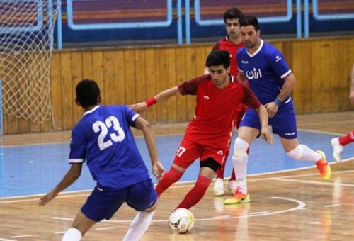 پیروزی تیم‌های فوتسال قم در لیگ برتر امید