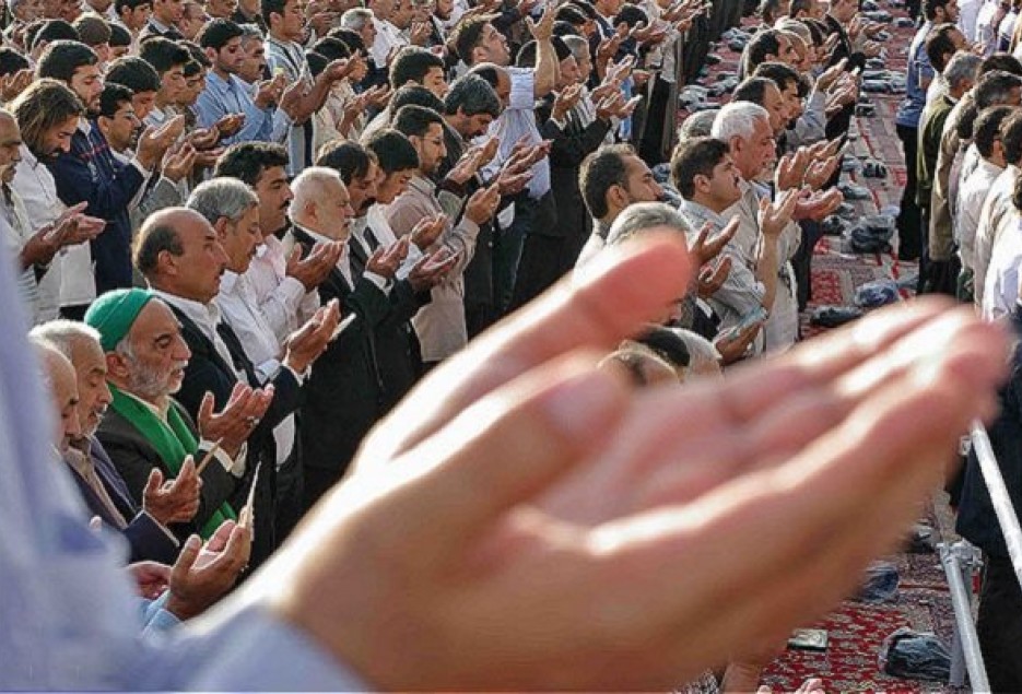 معارف نماز در جامعه ترویج شود