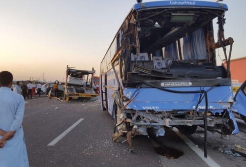واژگونی اتوبوس اساتید کشور در جاده ملایر/یک نفر کشته شد