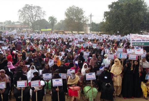 تجمع اعتراض آمیز زنان مسلمان هند در مخالفت با دخالت دولت در احکام اسلامی