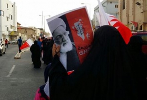 ملت بحرین از مظلومیت مضاعف رنج می‌برد