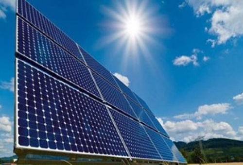 ایجاد اشتغال جدید با احداث نیروگاه‌های برق خورشیدی در قم