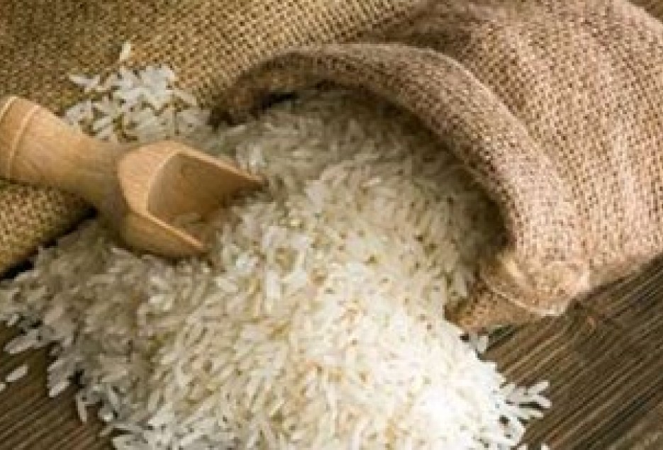 مردم قم نگران تامین اقلام مورد نیاز خود در ماه مبارک رمضان نباشند/490 تن برنج هندی و تایلندی تامین شد
