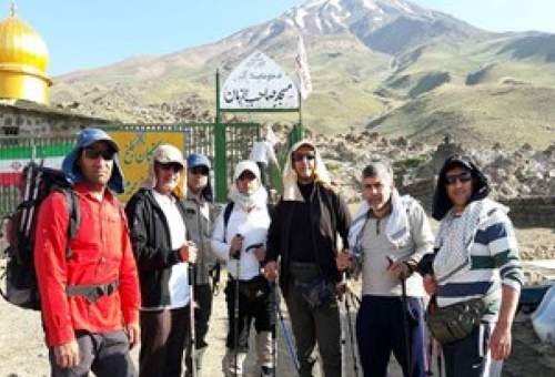 صعود موفقیت‌آمیز کوهنوردان آبفای قم به بام ایران