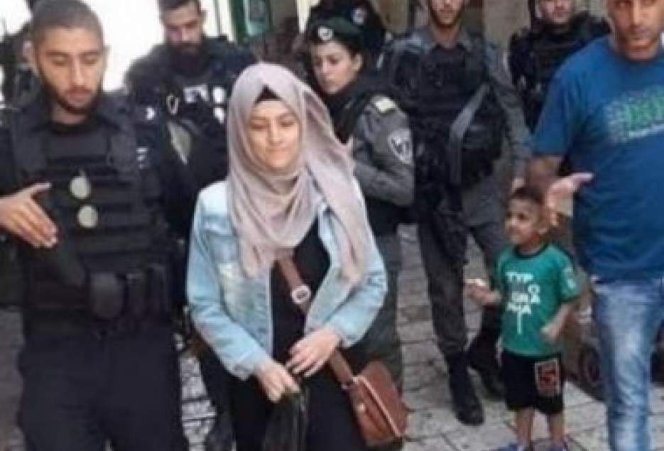​بانوی فلسطینی و دخترش حق ورود به مسجدالاقصی را ندارند