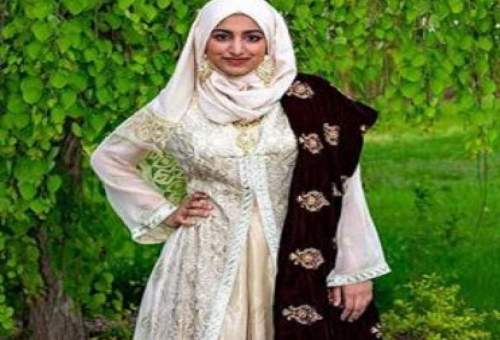 دختر نوجوان مسلمان در ماساچوست به شیوه پیشاهنگی به تبلیغ اسلام می پردازد