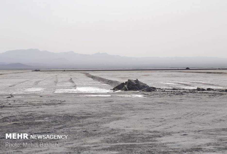 اراده قوی برای احیای دریاچه نمک قم وجود ندارد