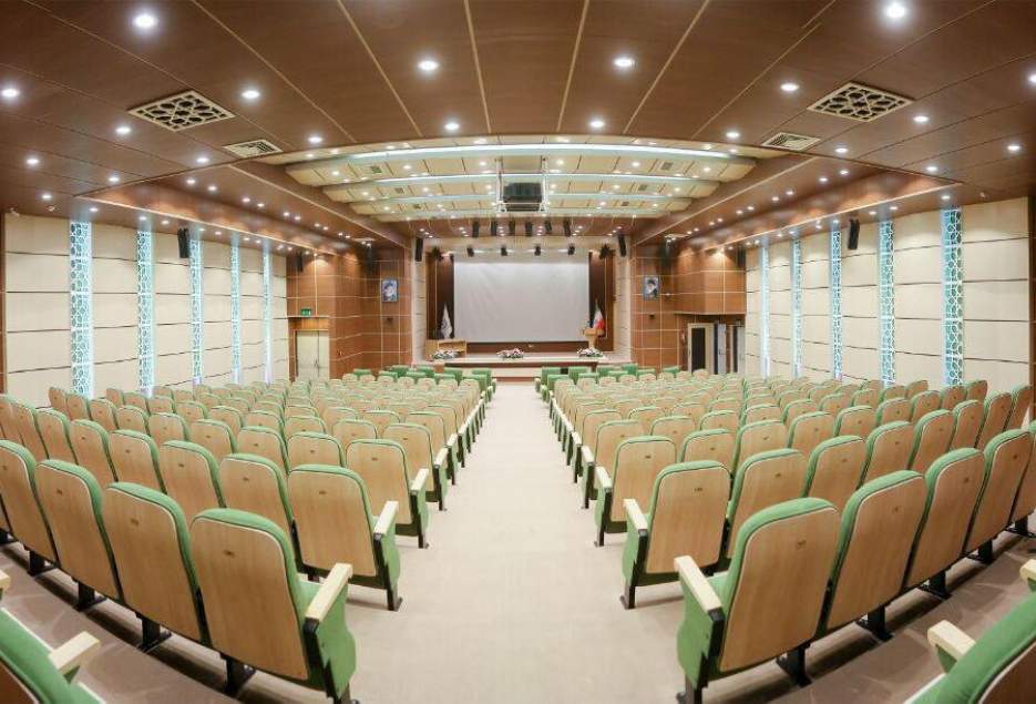 220 صندلی به ظرفیت سینماهای قم افزوده شد