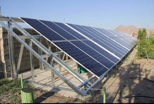 واگذاری اراضی برای احداث نیروگاه‌های خورشیدی در قم بدون تغییر کاربری زمین انجام شود