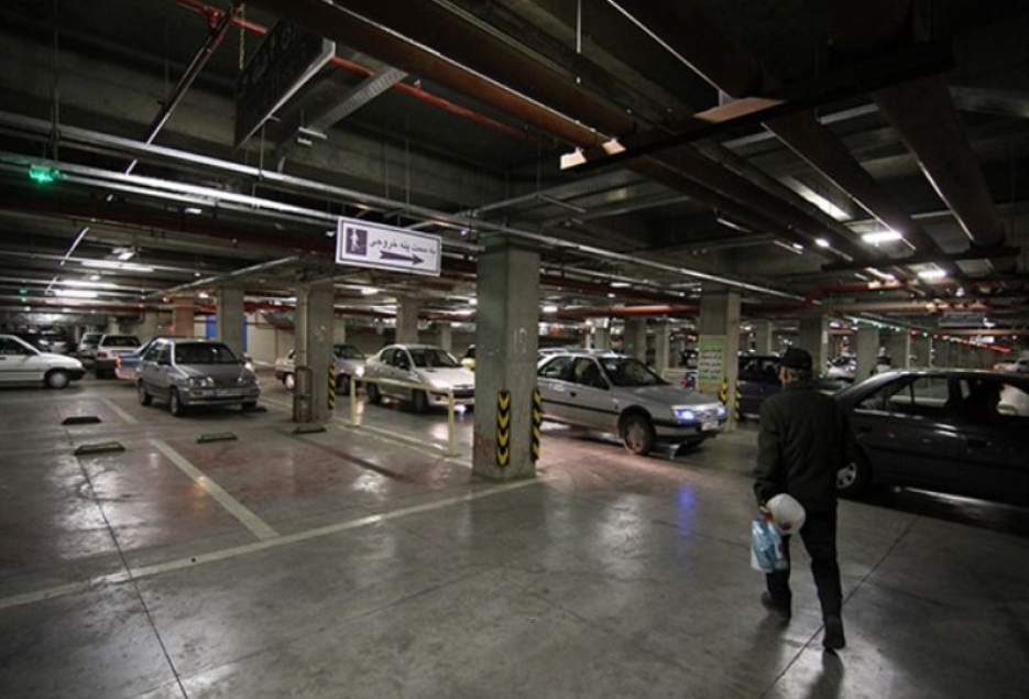 پارکینگ های قم ظرفیت 6542 خودرو را دارد