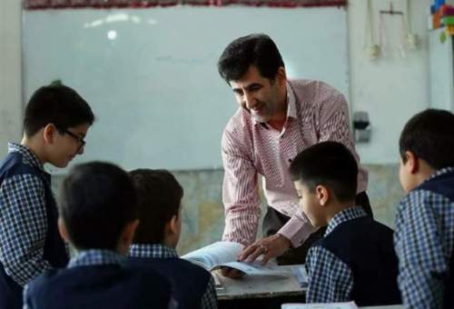 ۱۰۰۰ فرهنگی قم همزمان با هفته معلم تجلیل می‌شوند