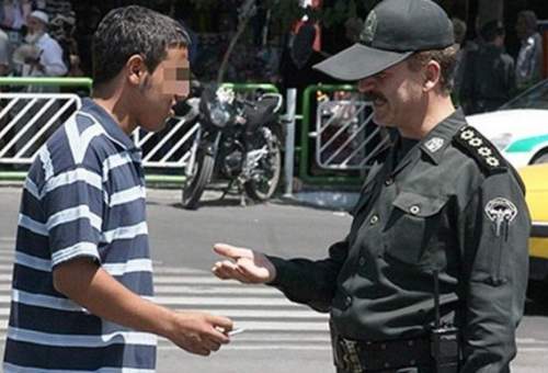 برخورد قانونی پلیس قم با روزه خواري در انظار عمومی