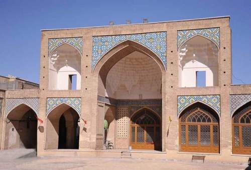۶۰ مسجد در قم نیاز به تعمیر و تکمیل دارند