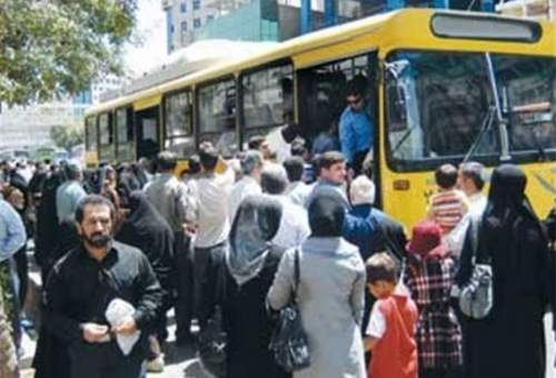 350 اتوبوس و مینی‌بوس غیرمجاز در قم مشکلاتی را برای مردم ایجاد کرده‌ است