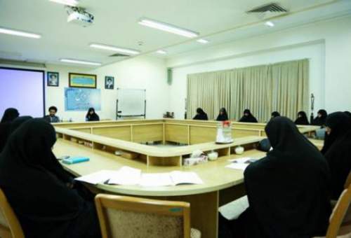نشست هم‌اندیشی «بررسی تخصصی سند الگوی پایه اسلامی ایرانی پیشرفت» برگزار شد