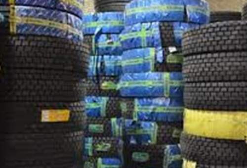 توزیع بیش از ۷ هزار حلقه لاستیک بین تاکسی داران قم