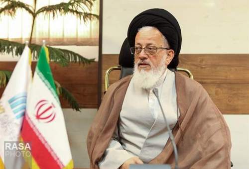 نماینده رهبر انقلاب در عراق: سردار سلیمانی عزت بسیار بالایی در توده مردم عراق دارد