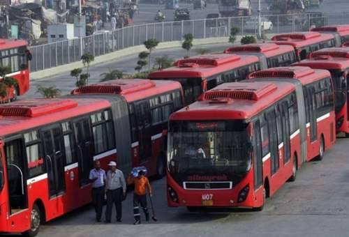 سهم اتوبوس در سفرهای درون‌شهری قم به زیر ۵ درصد رسیده است