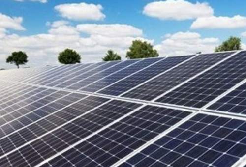 تولید 11.8 مگاوات برق خورشیدی در استان قم