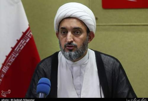 عضو خبرگان رهبری: ملت ایران در مراسم تشییع حاج قاسم و شهدای مقاومت آمریکا را به زانو درآوردند