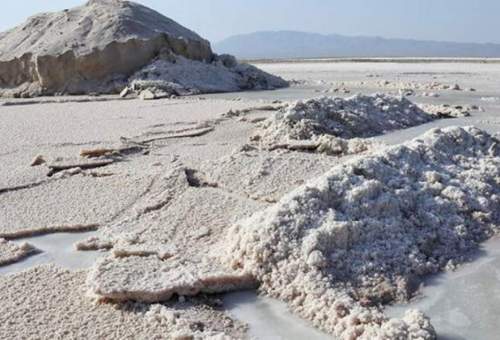 بی توجهی به حوزه آبریز دریاچه نمک بحران‌زا است