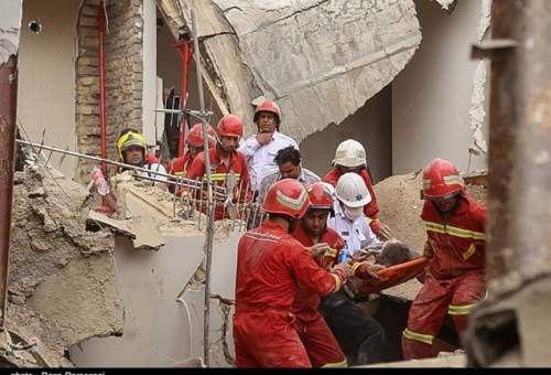 حادثه انفجار یک واحد مسکونی در قم به روایت تصویر