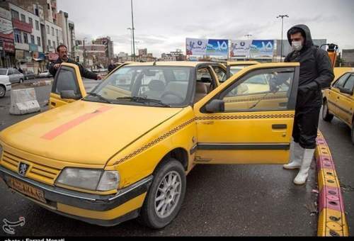تاکسی‌ها در قم با شیوع کرونا با مشکلات معیشتی روبه‌رو شده‌اند