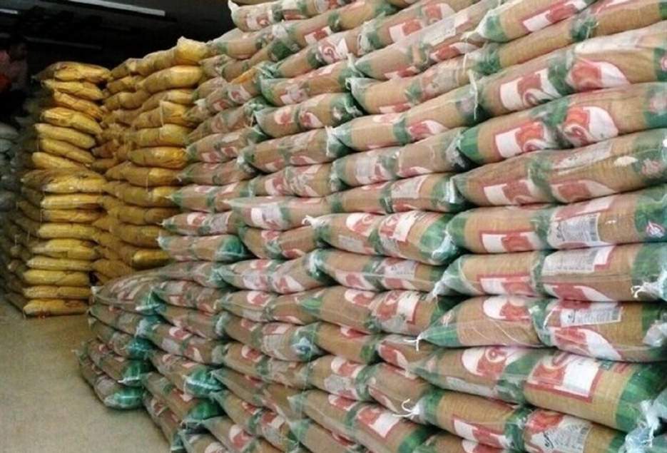 برنج و شکر مورد نیاز استان قم ذخیره‌سازی شده است/نرخ مصوب مرغ ۲۰۴۰۰ تومان