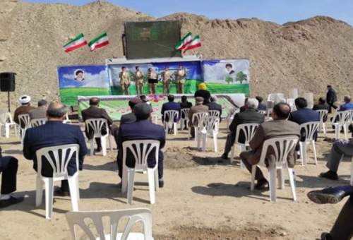 کاشت نهال به یاد 6000 شهید استان قم در بوستان یادمان شهدا