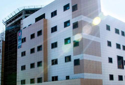 خدمات دهی به دو هزار بیمار در بیمارستان امیرالمومنین(ع) قم