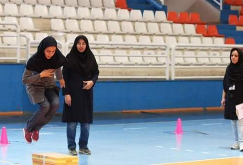 رقابت قمی‌ها در دو گروه سنی مسابقات آمادگی جسمانی