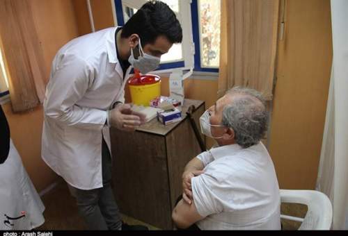 واکسیناسیون فرهنگیان استان قم پیش از شروع سال تحصیلی انجام می‌شود