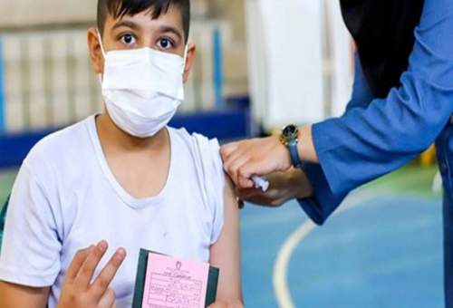 دانش‌آموزان قمی به سامانه دریافت نوبت واکسن مراجعه کنند