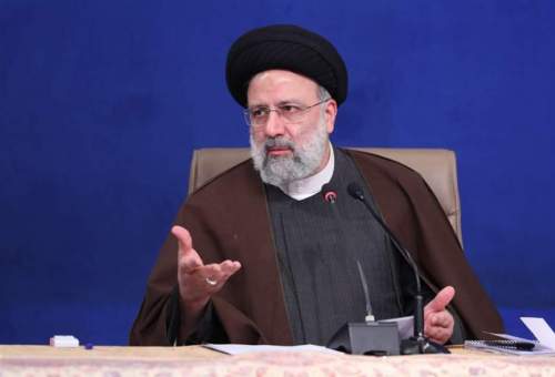 رئیسی: رشد اقتصادی ایران باید به ۸ درصد برسد/ زمینه ورود مردم به عرصه‌های اقتصادی و تولیدی فراهم می‌شود‌