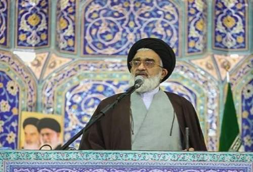 انقلاب اسلامی با ایمان به خدا و خودباوری به مسیر موفقیت خود ادامه می‌دهد