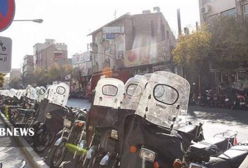 رئيس پلیس راهور استان قم :موتور‌ سیکلت‌های سرگردان در معابر شهری قم جمع‌آوری می‌شوند.