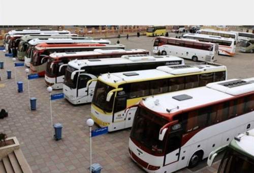معاون استاندار قم:یک‌هزار و ۴۰۰ اتوبوس زائران اربعین از قم به مرزها اعزام شد.