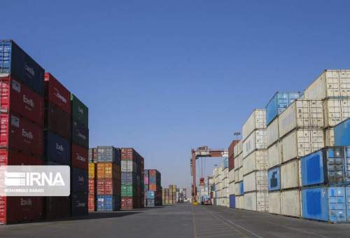 مدیرکل هماهنگی امور اقتصادی استانداری قم:۳۸ کشور مقصد کالاهای صادراتی قم در سال‌جاری است.