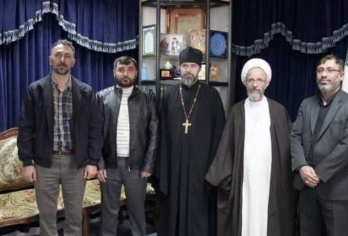 بازدید کشیش کلیسای ارتدوکس روسیه از موسسه آموزشی و پژوهشی امام خمینی(ره)