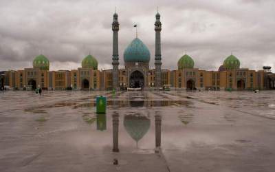 فیلم مسجد مقدس جمکران در باران