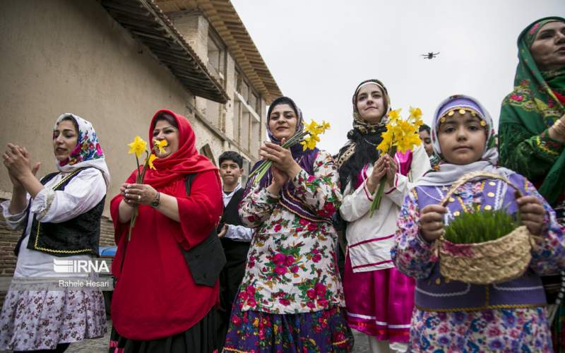 Iranians gear up for Nowruz