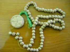 تعویض مهر‌های حرم حضرت معصومه (ص) با تربت امام حسین (ع)