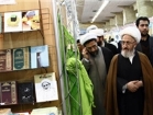 آیت‌الله سبحانی از نمایشگاه تخصصی کتاب حوزه بازدید کرد