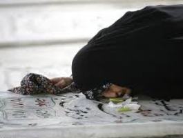 تجلیل از مادران و همسران شهدا