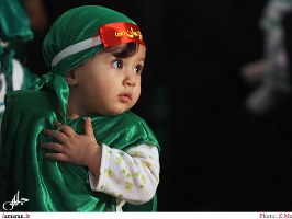 آب خون می گرید از غم رباب