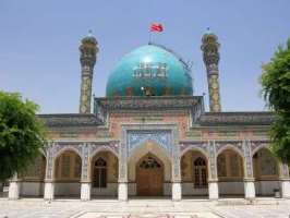مضجع شریف امامزاده هادی(ع) دربخش خلجستان قم پذیرای زائران سراسر کشور